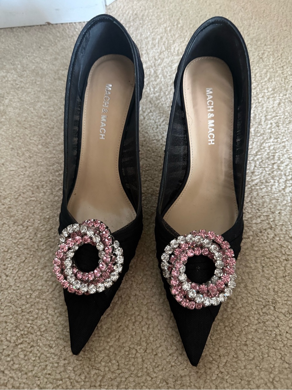MACH & MACH Black Pointed Pumps with Pink Crystal Double-Ring Brooch